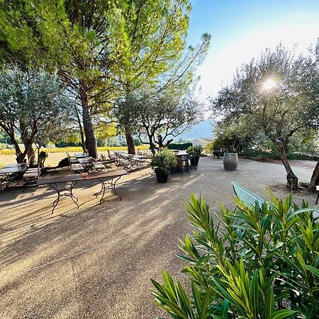 Auberge D'Anais Entrechaux Bagian luar foto